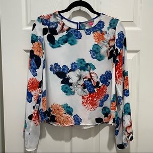 Stunning Vince Camuto long sleeve women’s blouse